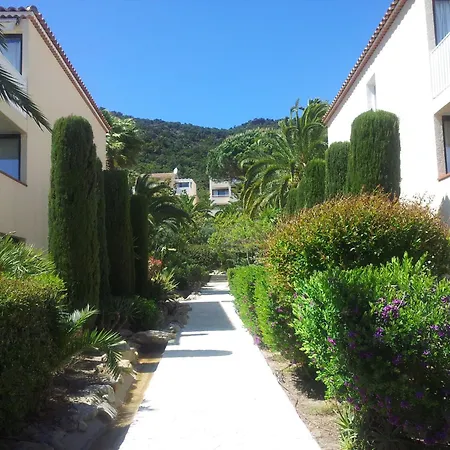 Apartament Duplex Vue Sur Et Pieds Dans L'eau De Pramousquier Le Lavandou